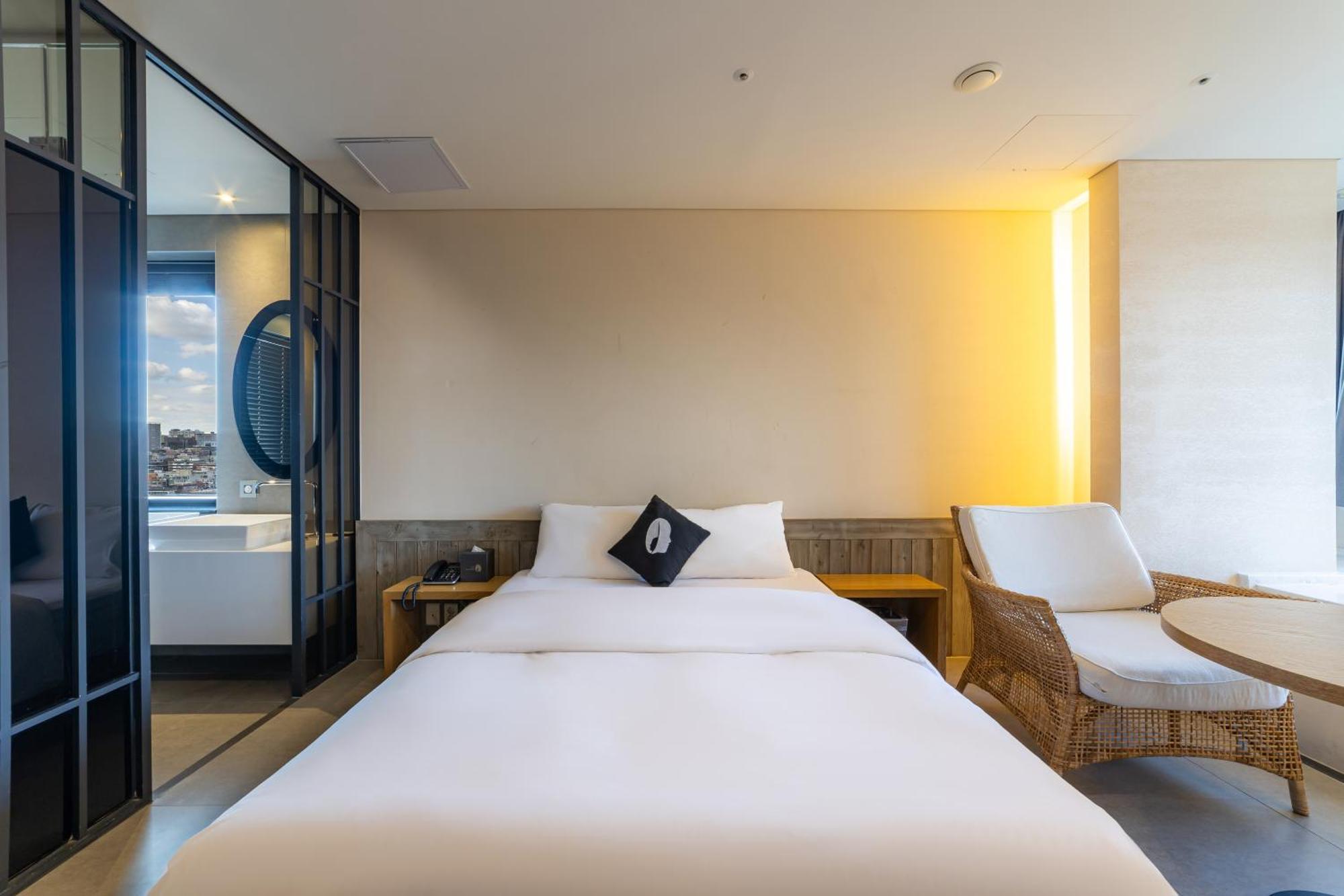 Hotel The Designers Seoul Station Exterior foto